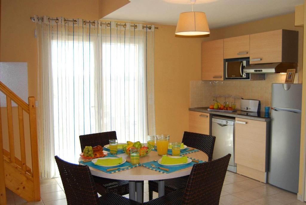 Lagrange Grand Bleu Vacances - Residence Le Mas De Torreilles Oda fotoğraf