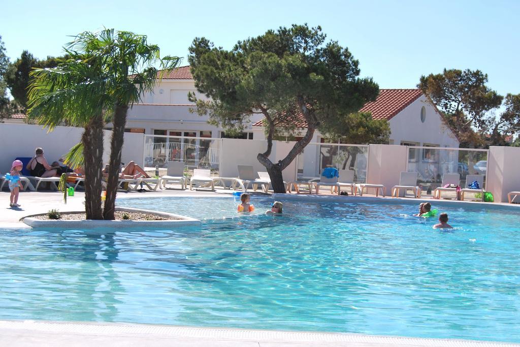 Lagrange Grand Bleu Vacances - Residence Le Mas De Torreilles Dış mekan fotoğraf